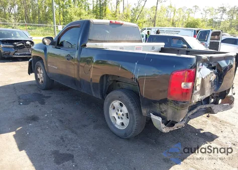 2008 Chevrolet Silverado 1500 Work Truck z USA, uszkodzony, nr VIN 1GCEC14X08Z170361